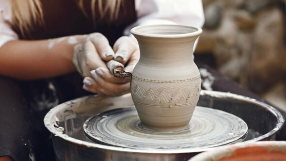 Ceramics Business: How to Start a Ceramics Company in Dubai UAE?